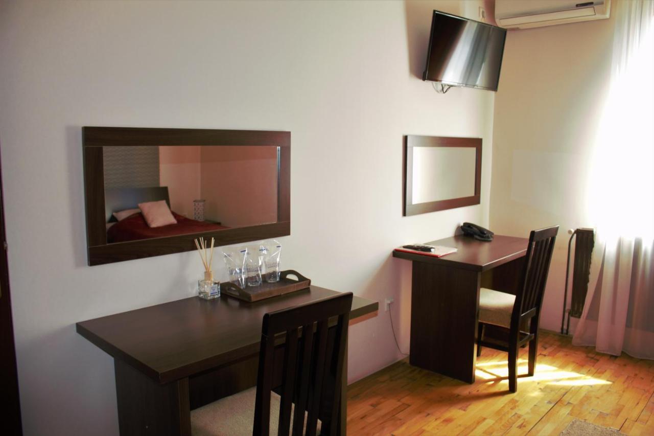 Garni Hotel City Kruševac Eksteriør billede